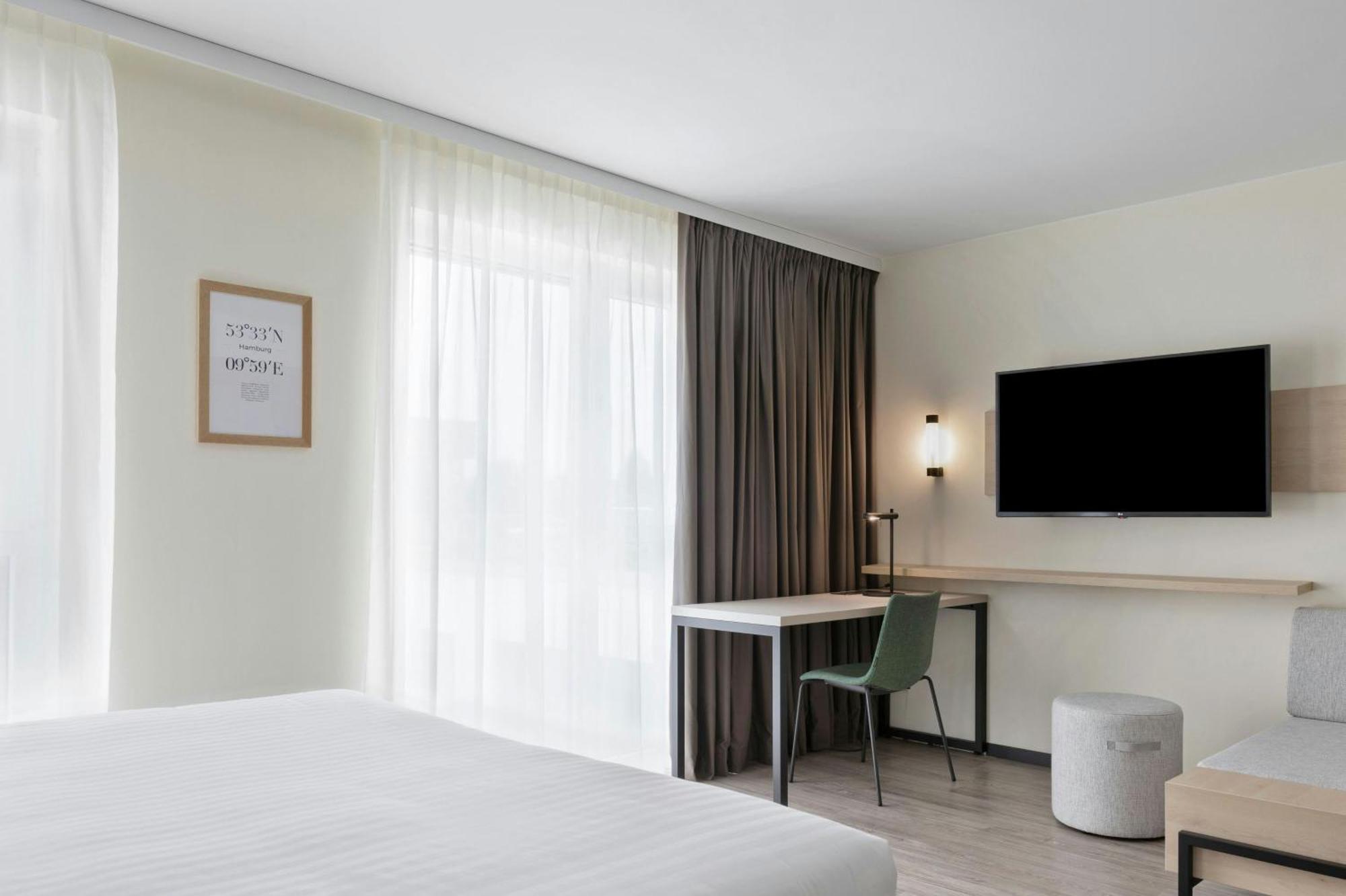 By Marriott Altona 4* Hamburg