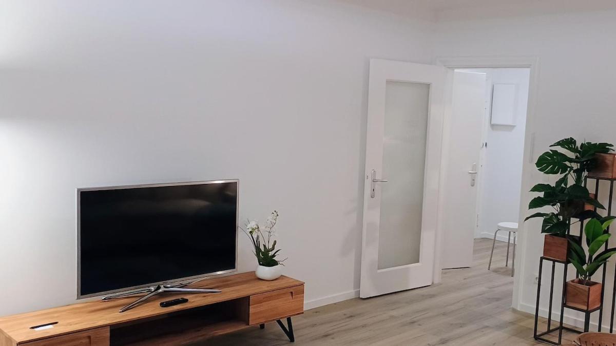 Apartment 2-room With Balcony View Of Aussenalster *