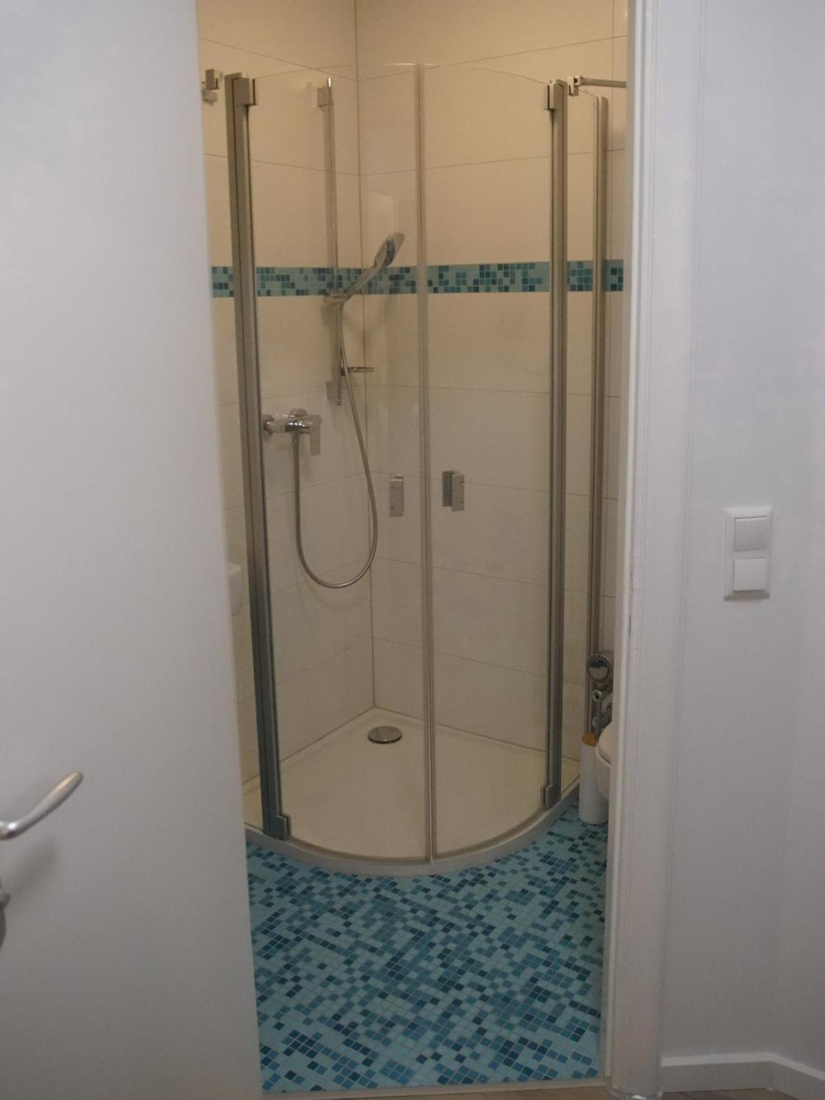 Apartment 2-room With Balcony View Of Aussenalster Hamburg