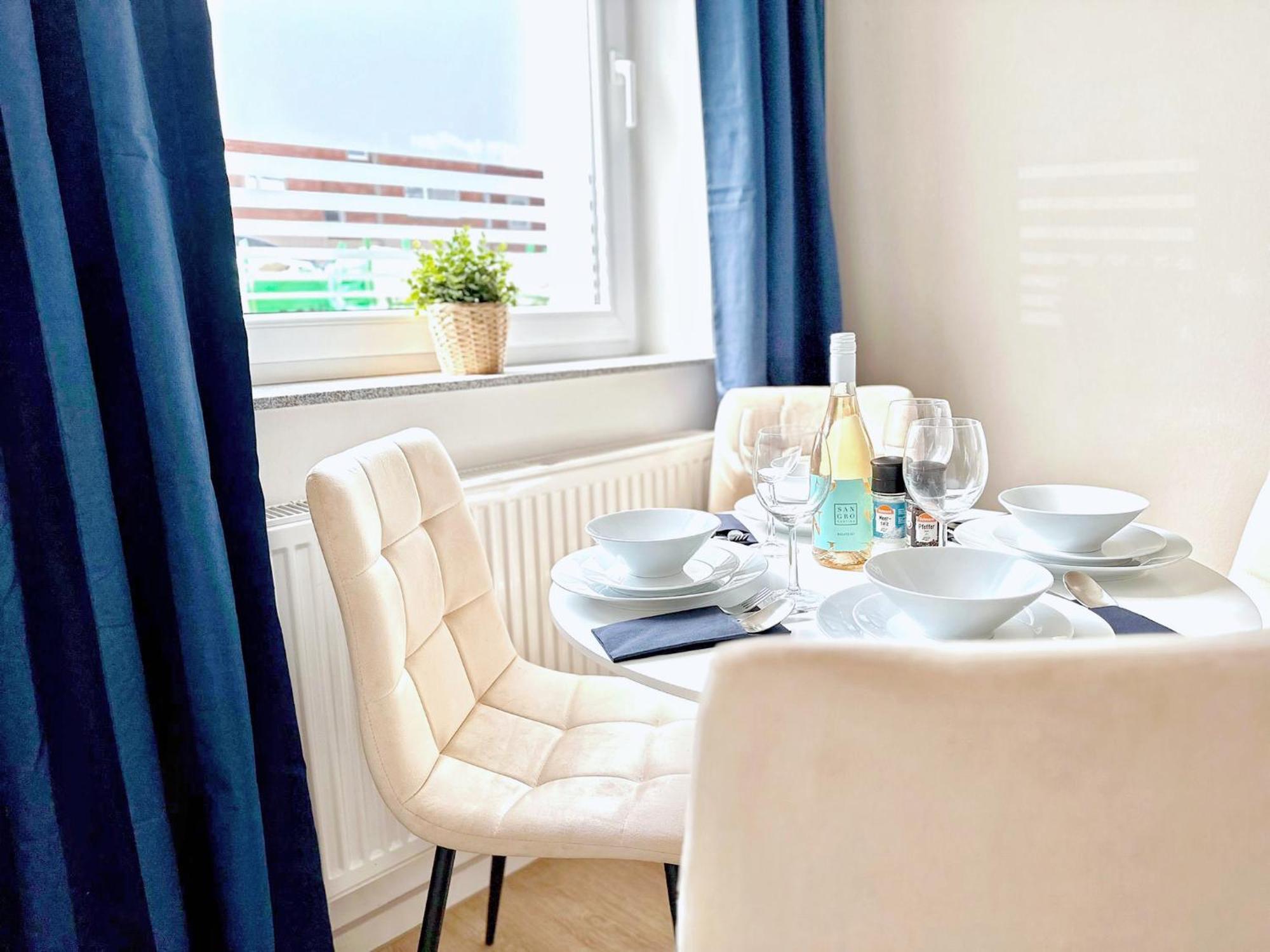 Stylisches 2-zimmer Ambient In Alsternaehe Mit Kingsize-bett & Schlafsofa Lejlighed Hamborg