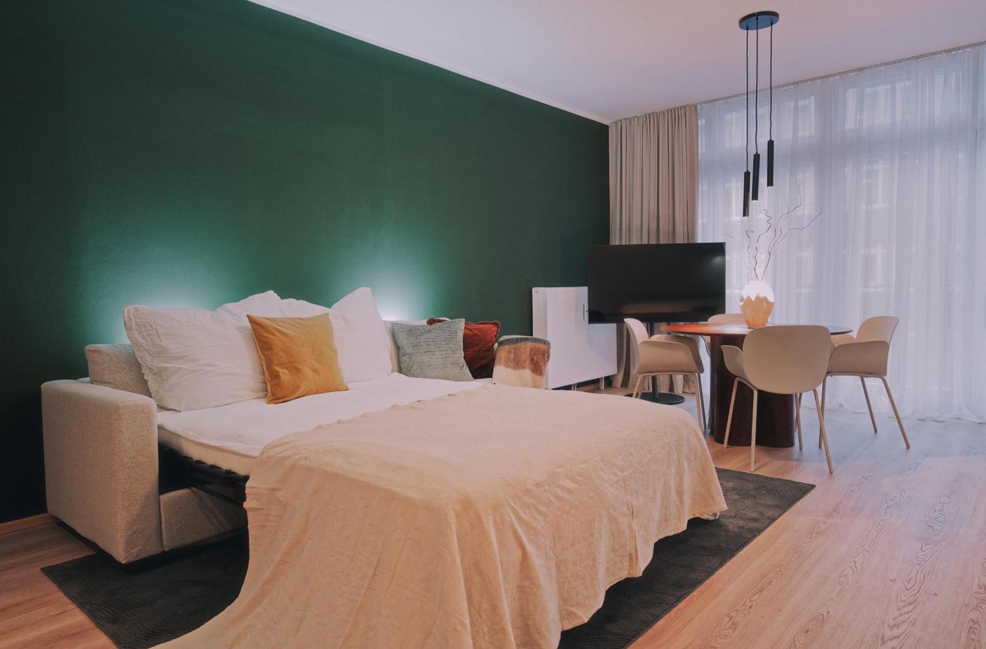 Waterfront Riverside Premium By Ory Living