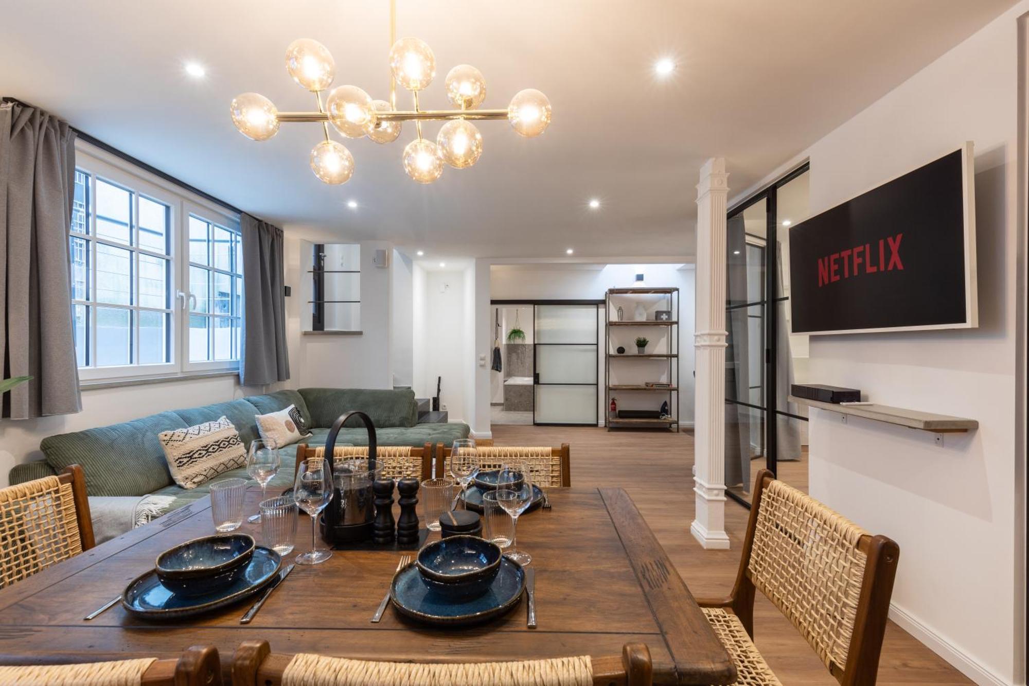 Urban Wave Ii Apartment