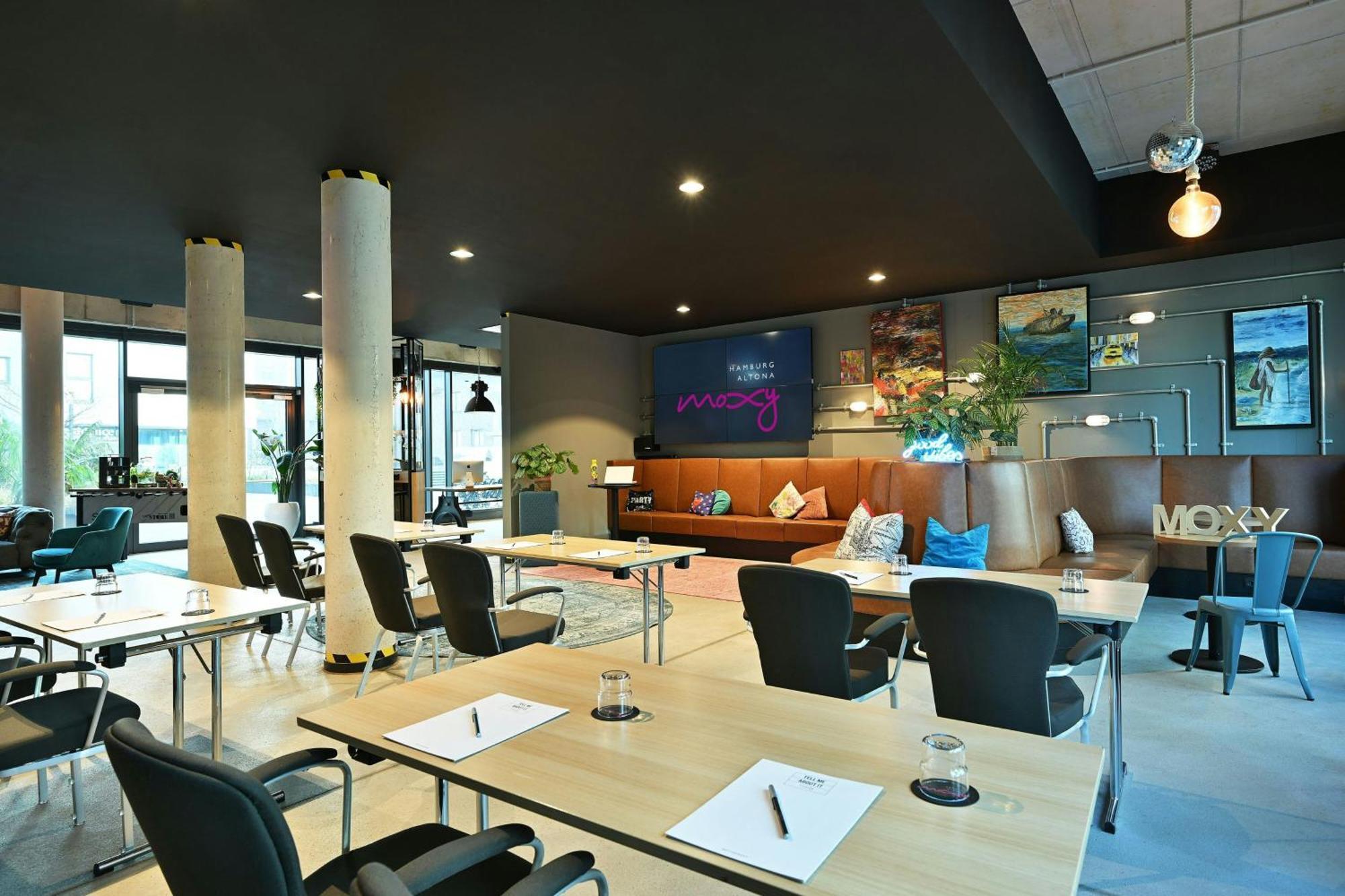 Moxy Altona Hotel