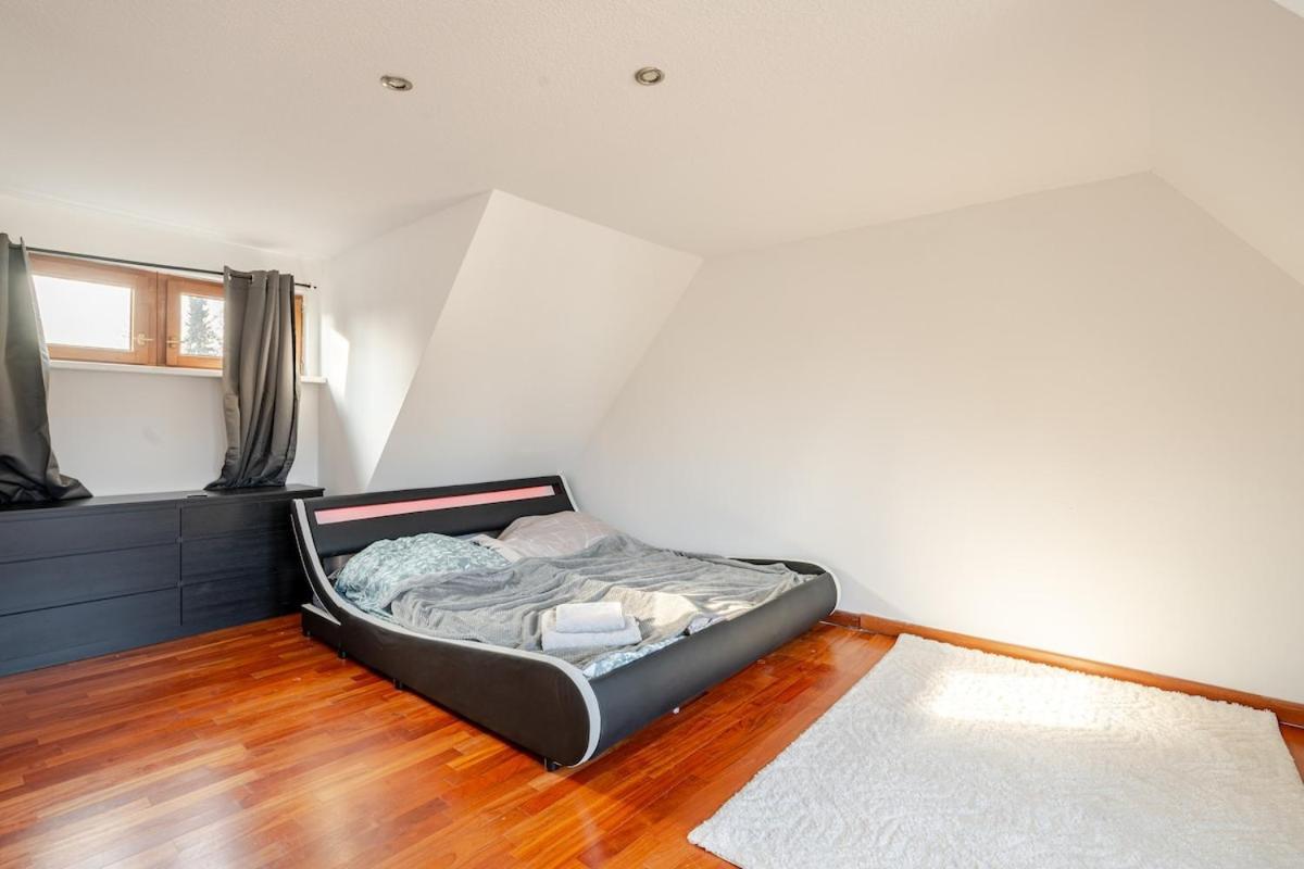 Apartment Familien Oase Mit Jacuzzi Und Garten Hamburg