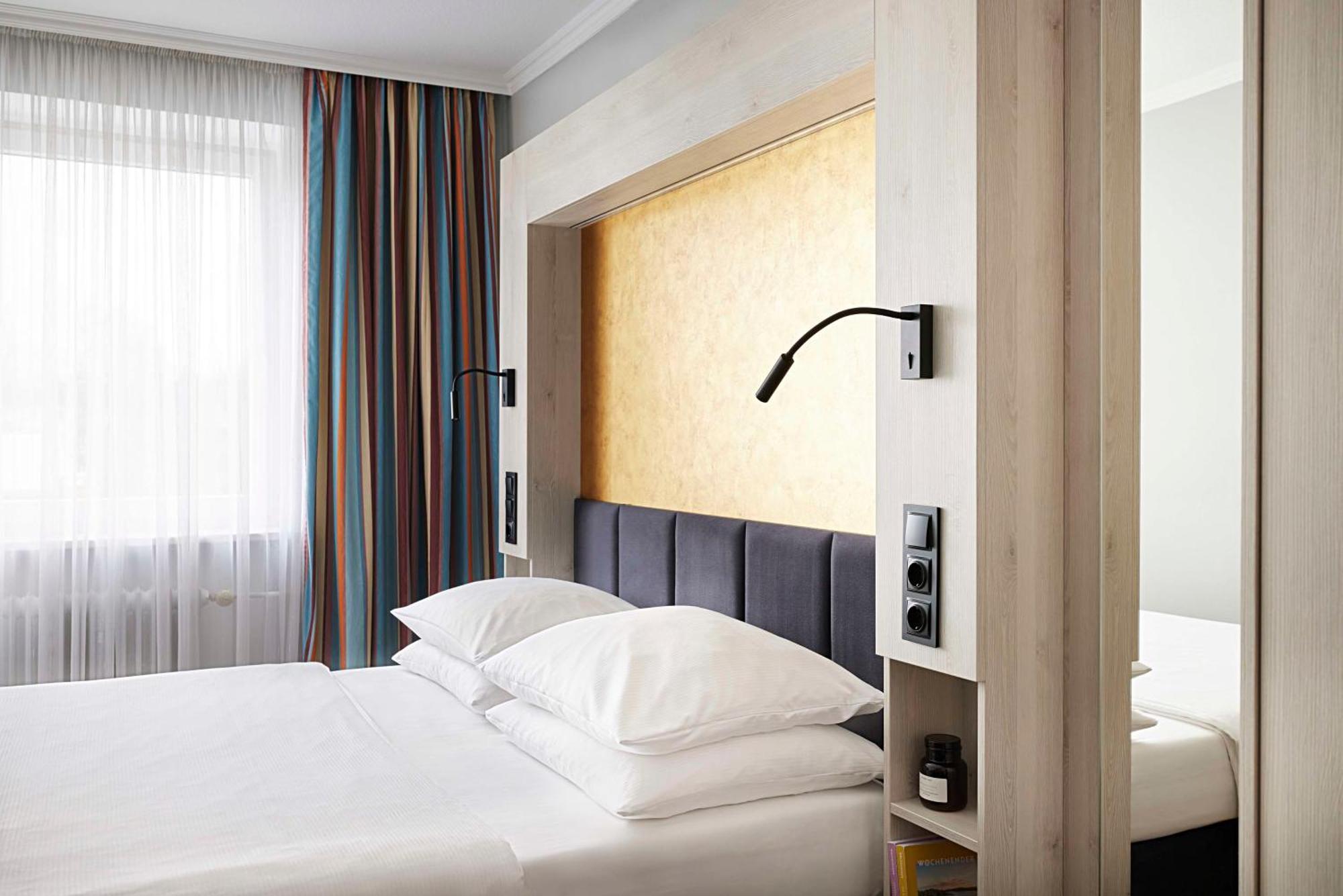 Hotel Western Raphael Altona 3*