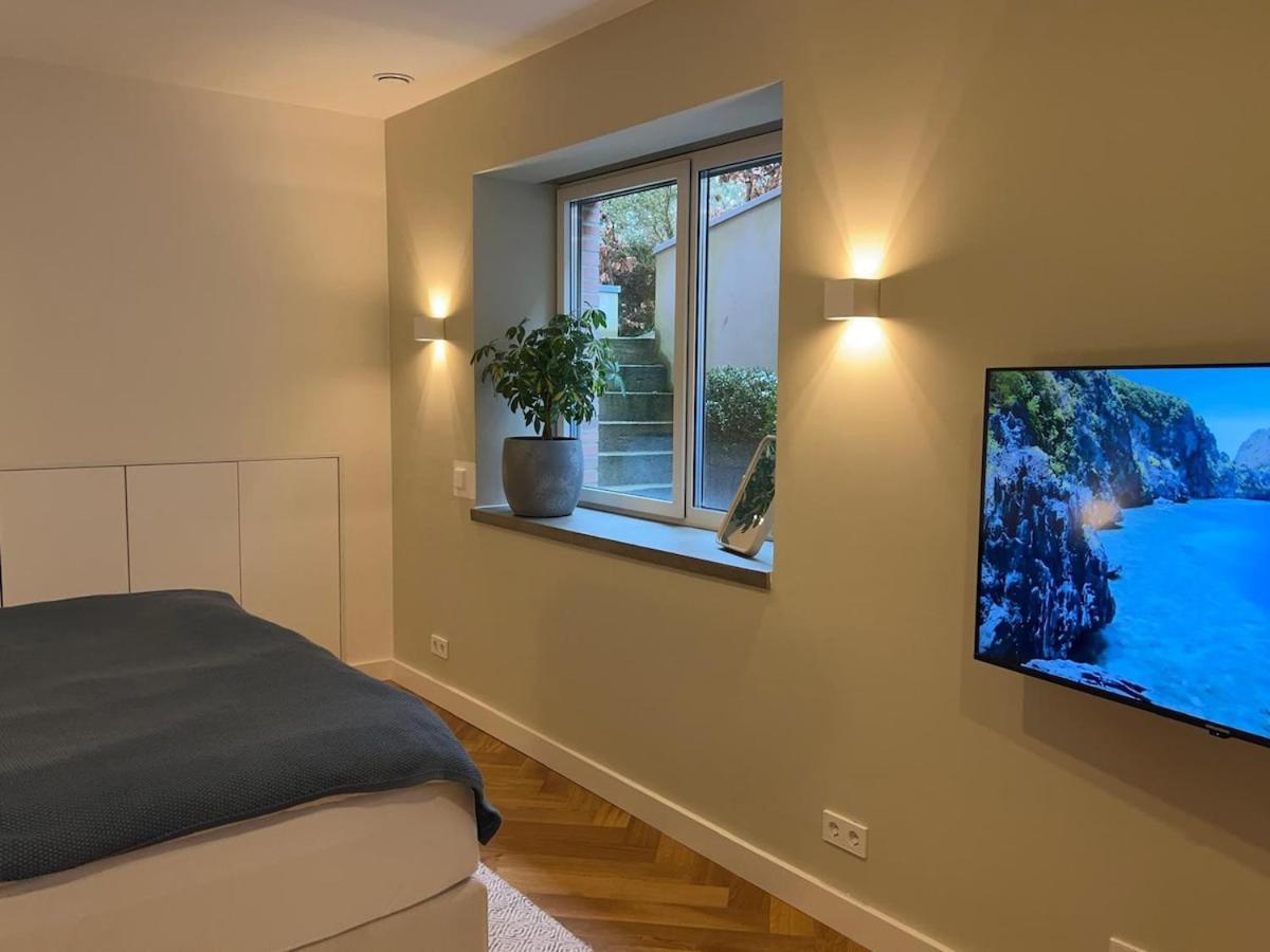 Cozy In New Building Apartment