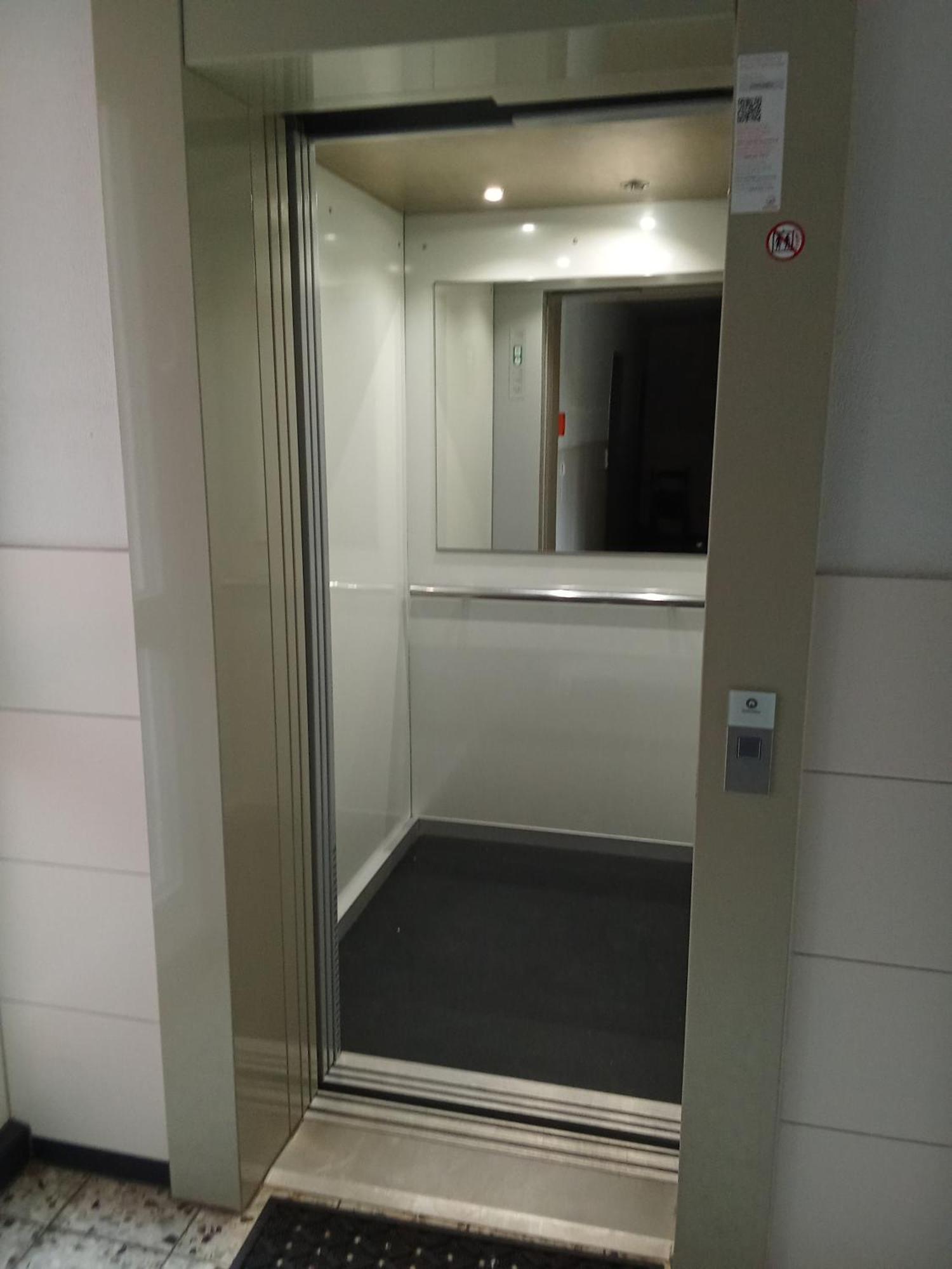 Apartment Zentrum Volksdorf 400m Zur U-bahn! Sehr Gute Lage Schickes *