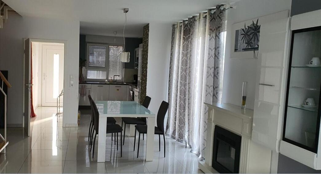 Geschaeftsreise Oder Urlaubsfeeling, Perfekte Outdoor Lage, Langzeit Bevorzugt Gerne Anfragen Apartment *