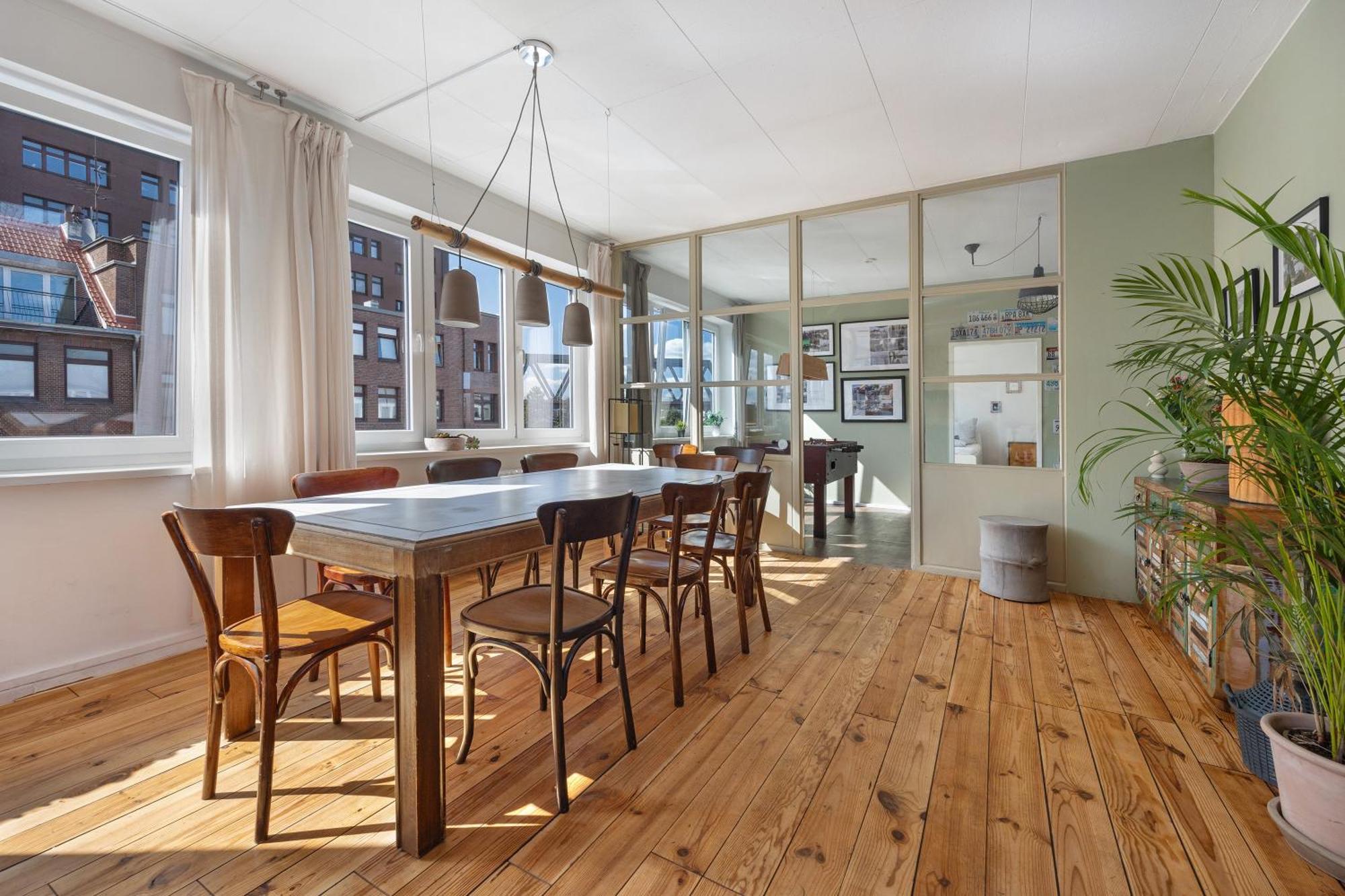 Gemuetliches Film-loft-atelier *