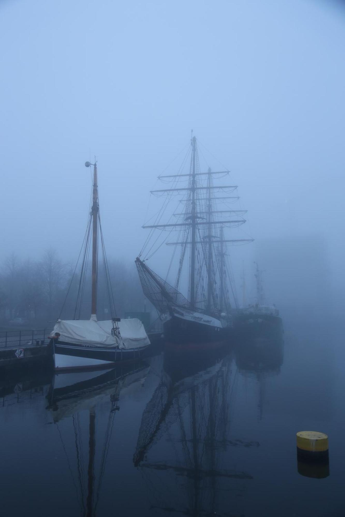 Botel Schiffshotel Schlafen Im Hafen