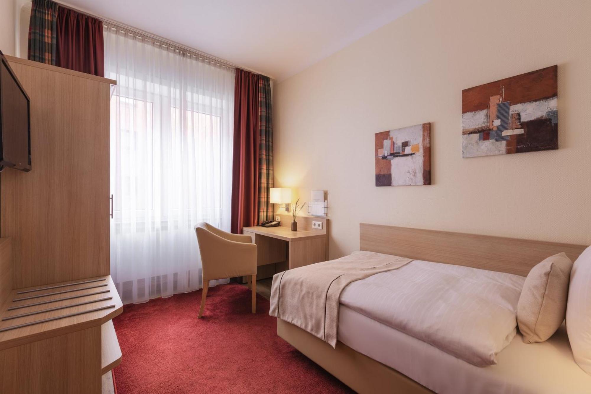 Garner - Wandsbek Marktplatz By Ihg