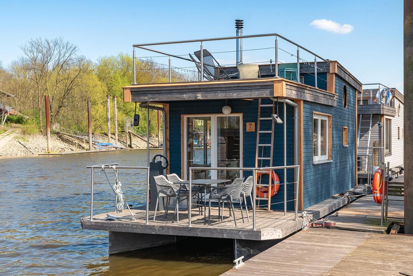 Bådhotel Tolles Tiny-hausboot Marianne Mit Dachterrasse