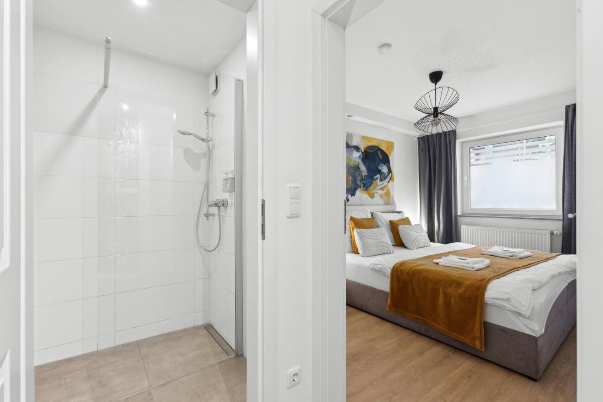 Apartment Stylisches 2-zimmer Ambient In Alsternaehe Mit Kingsize-bett & Schlafsofa *