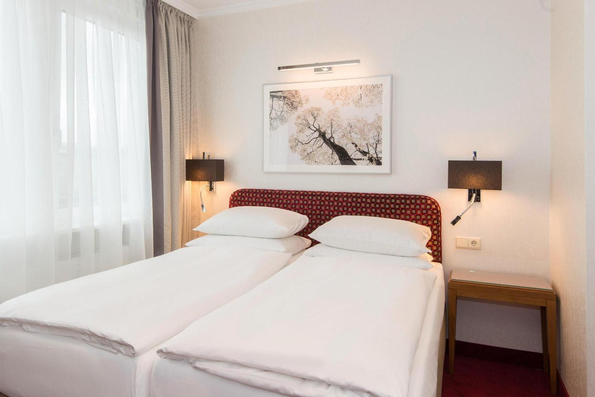 Western St. Raphael 4*