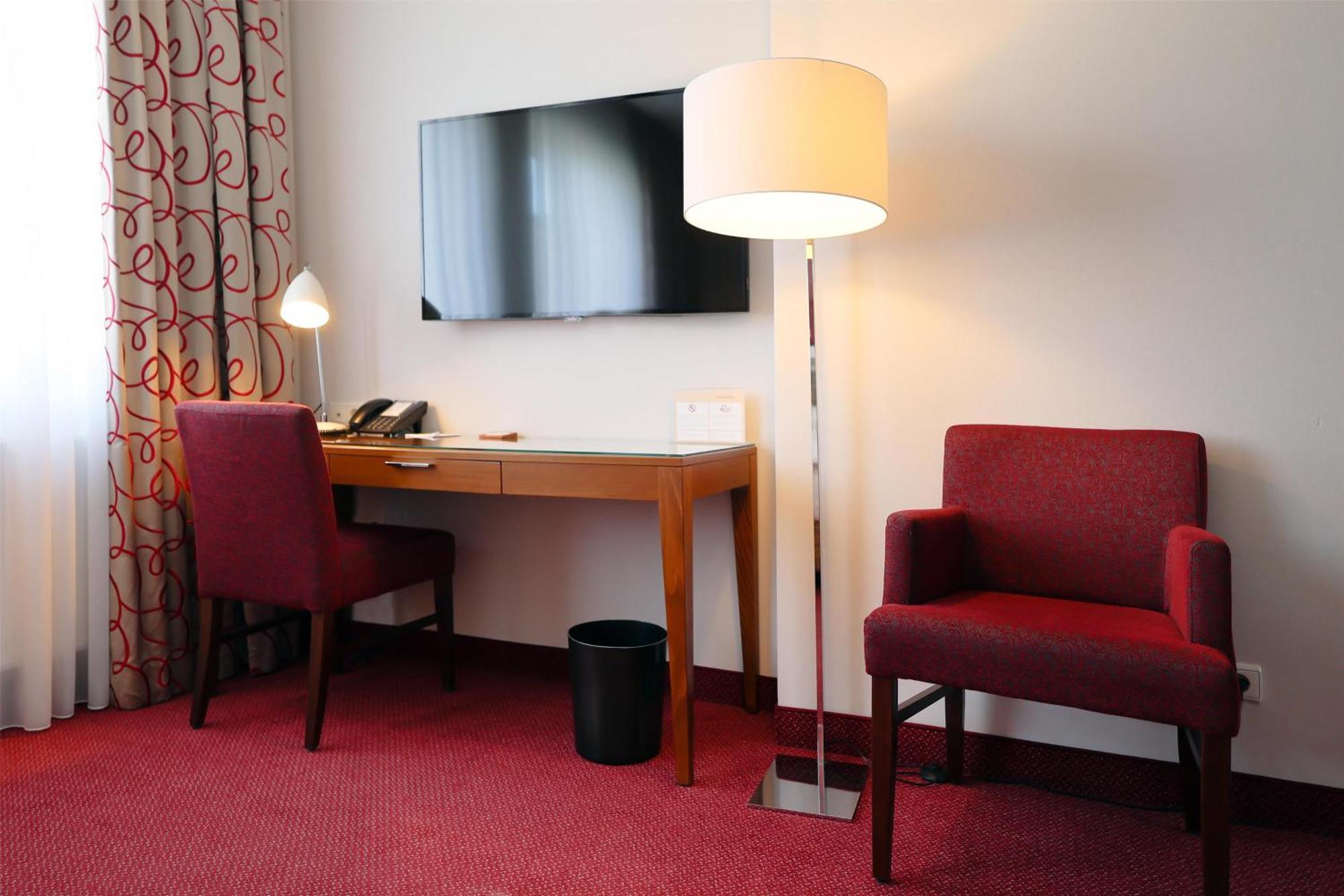 Western St. Raphael Hotel