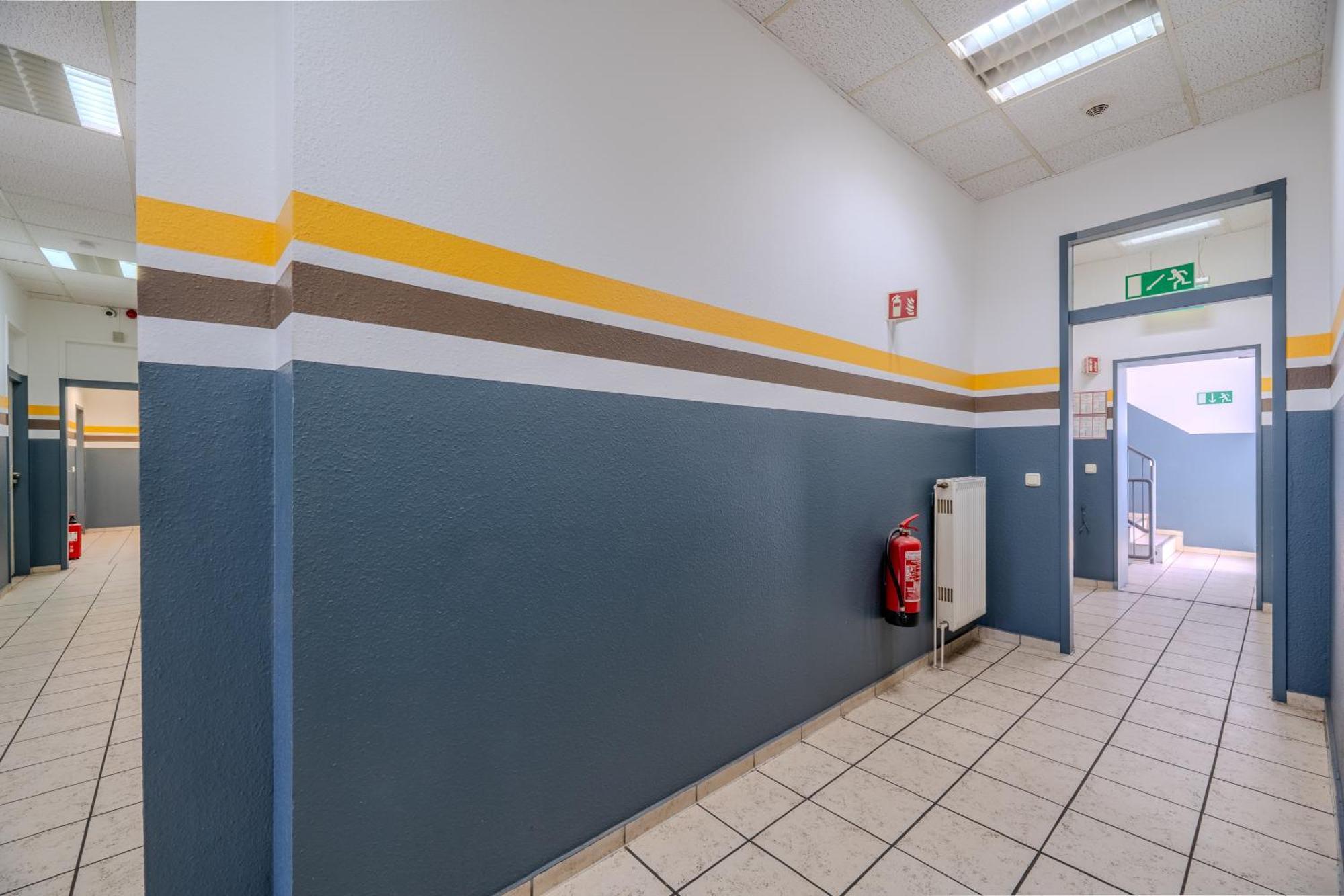 K 357 - Monteurzimmervermittlung Und Vermietung *