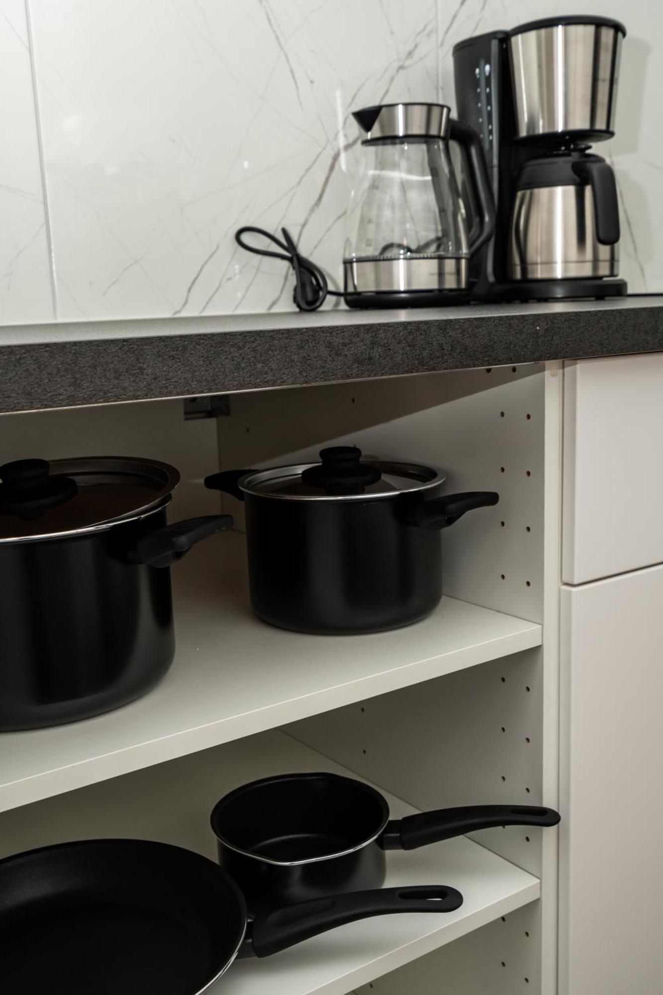 Lejlighed Zentral Gelegenes Premium-apartment Mit Viel Tageslicht