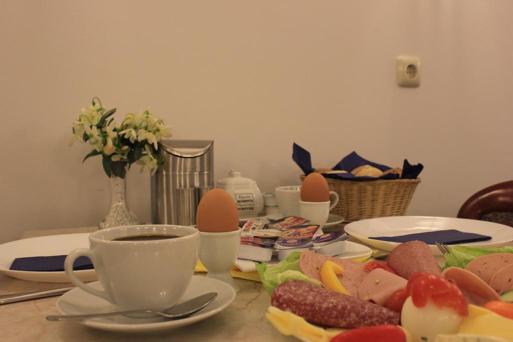 Hotel Altenwerder Hof 3*