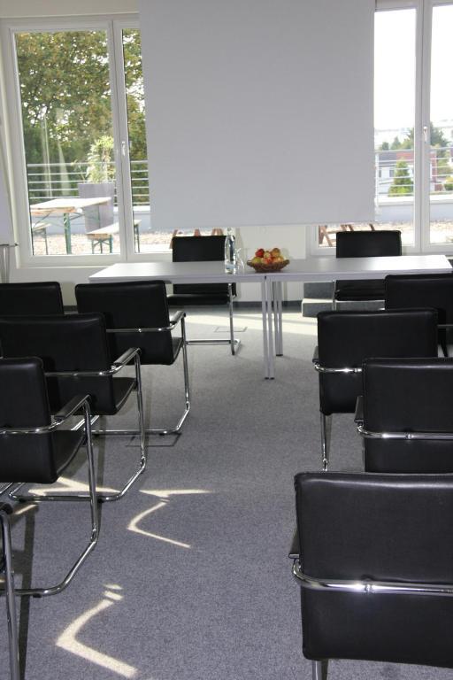 Daily Fresh Und Konferenzcenter Hotel 2*