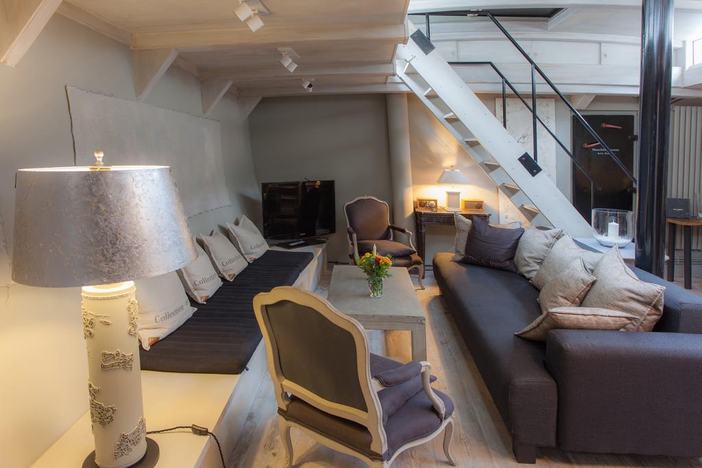 Horus Hausboot Apartment Hamburg