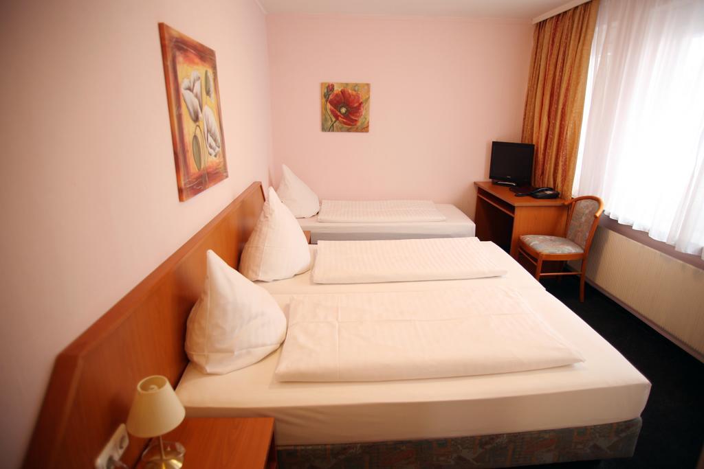Lafayette Hotel 3*