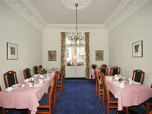 Hotel Bei Der Esplanade Hotel 2*