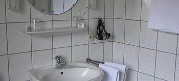 Altenwerder Hof 3*