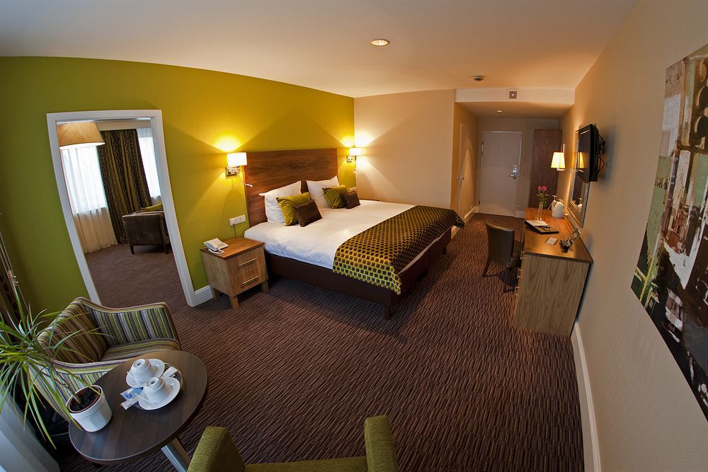 Leonardo Elbbrücken Hotel 4*