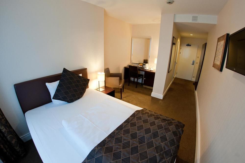 Leonardo Elbbrücken 4* Hamburg