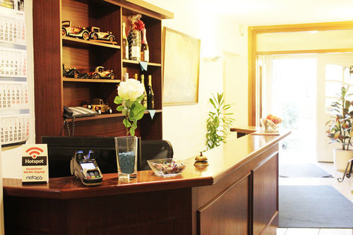 Hotel Altenwerder Hof 3*