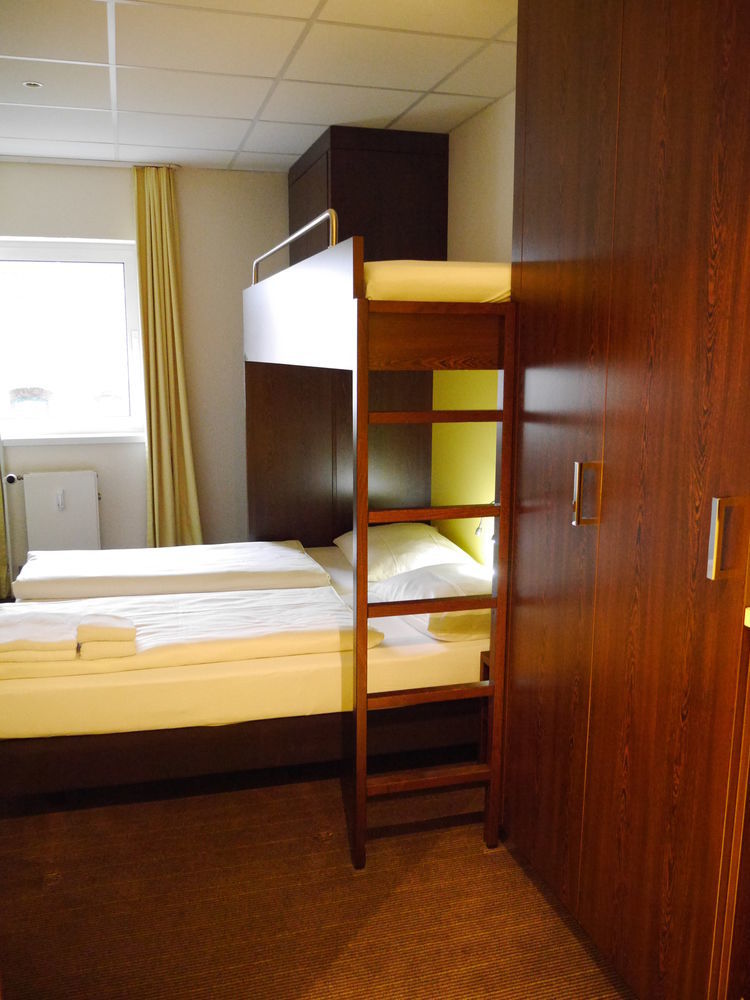 Hotel Bridge