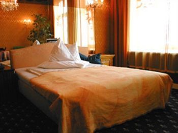 Village Hotel
