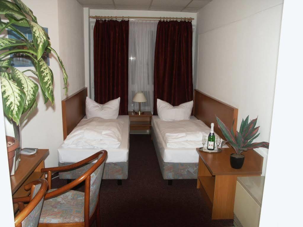 Hotel Eulenkrug 2*