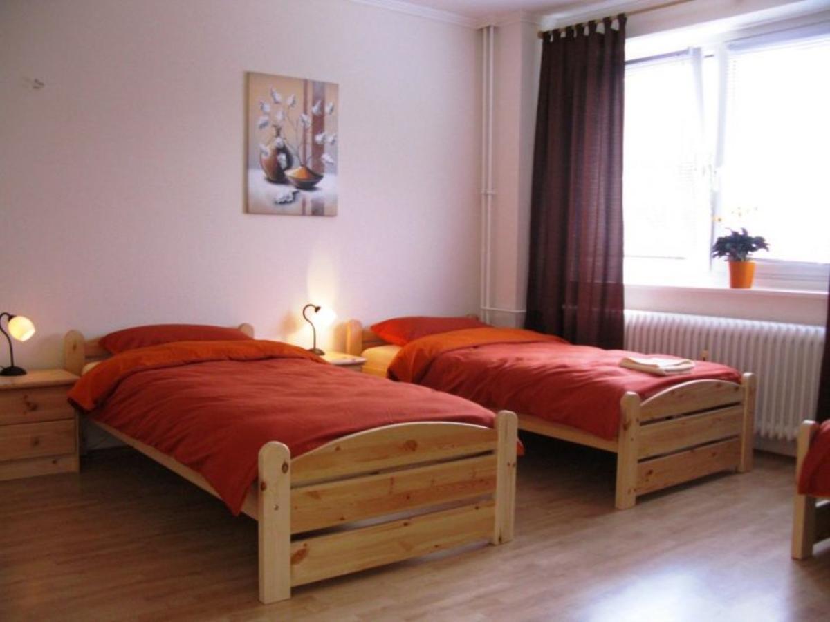 Monteurzimmer Barbaroussis Hostel Hamburg