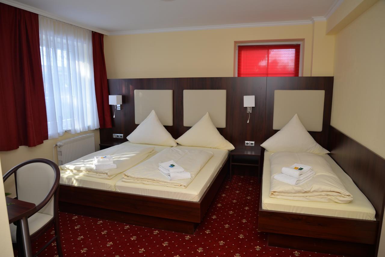 Neugrabener Hof 3*