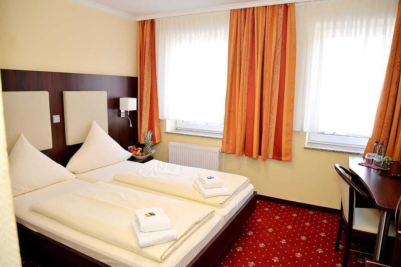 Neugrabener Hof Hotel 3*