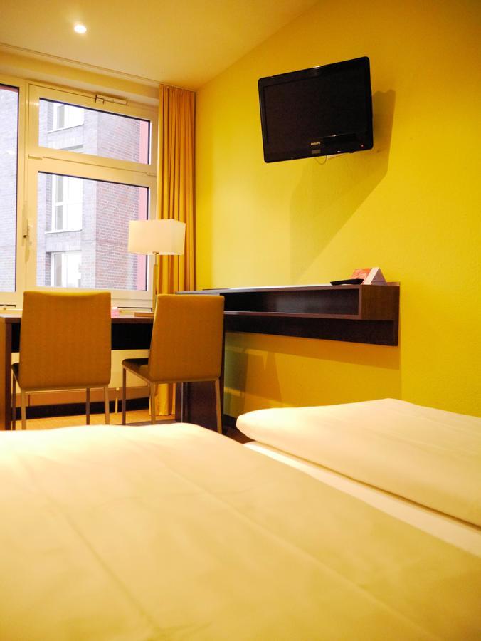 Hotel Bridge