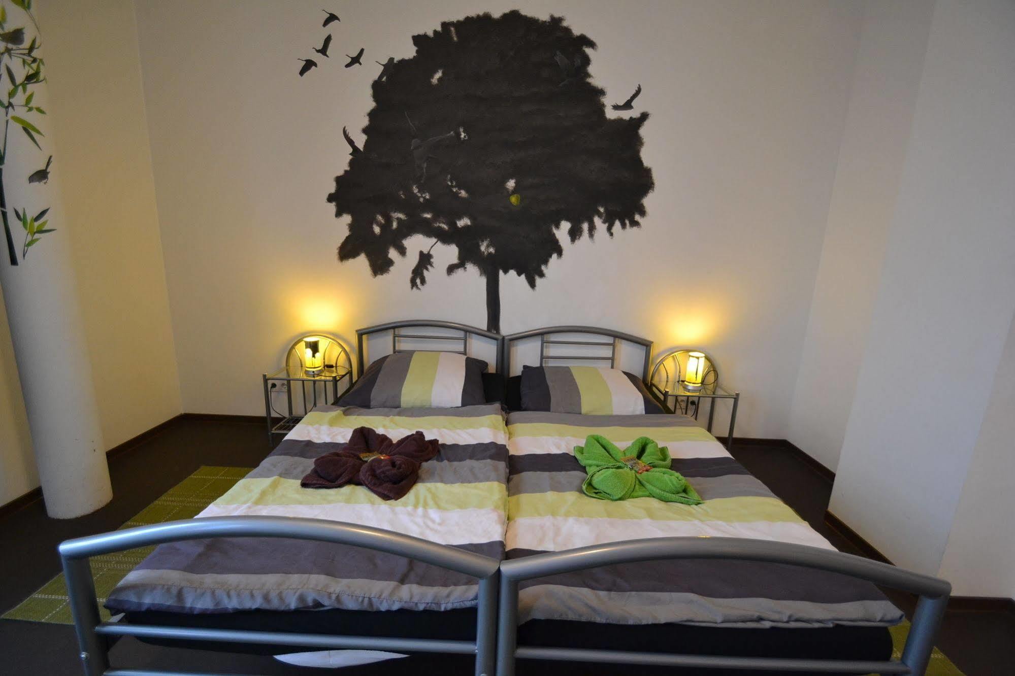 Arena Hostel *