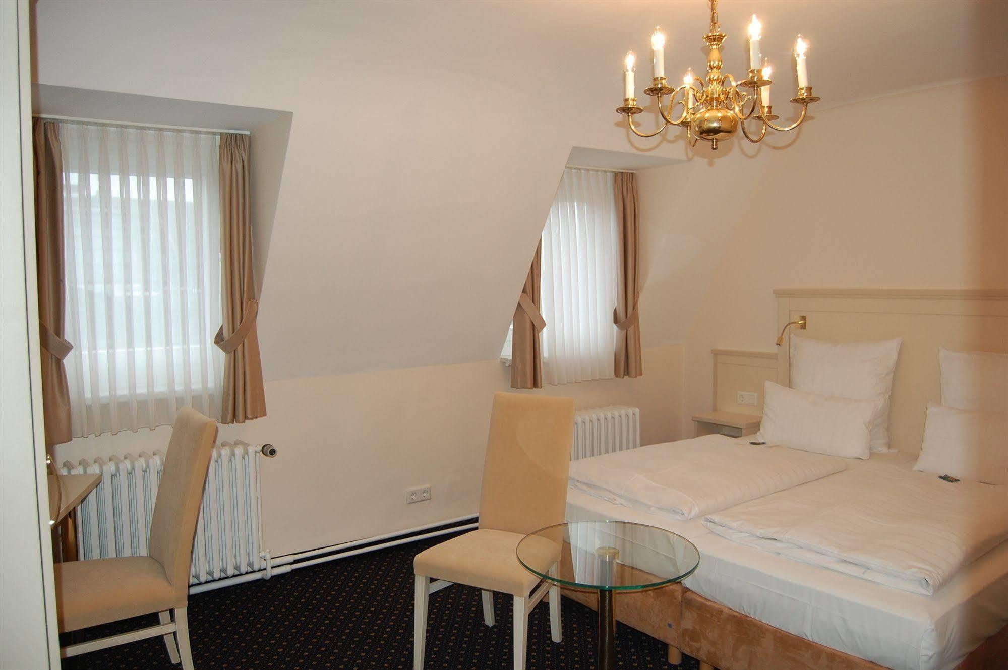 Hotel Fürst Bismarck 3*