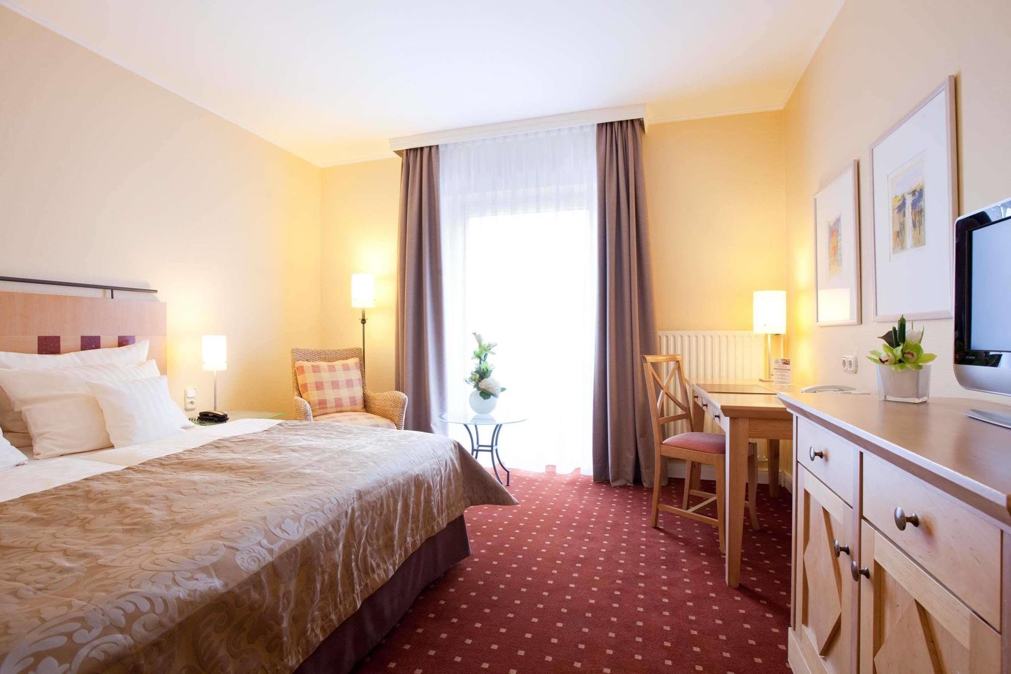 Western Premier Alsterkrug Hotel 4*