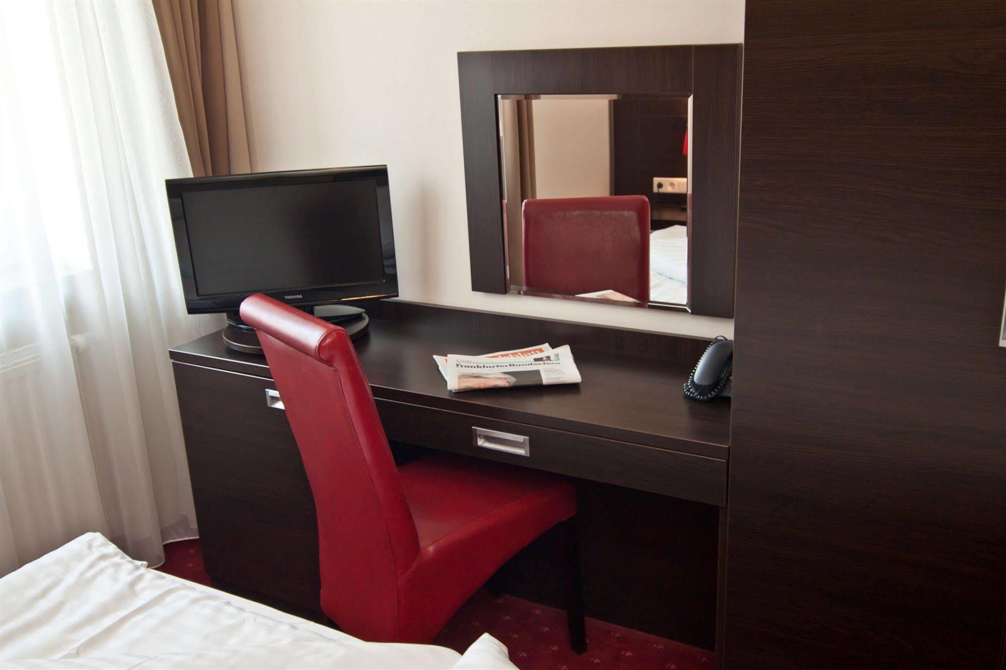 Savoy 3* Hamburg-Harburg