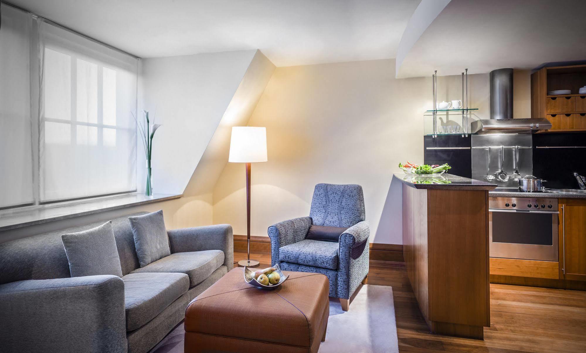 Residences At Park Hyatt Aparthotel Hamburg