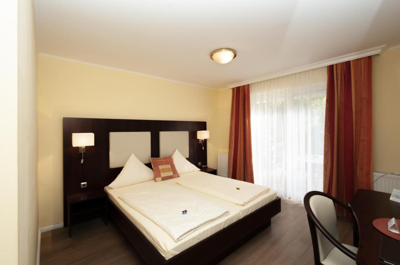 Gruene Tanne 3* Hamborg