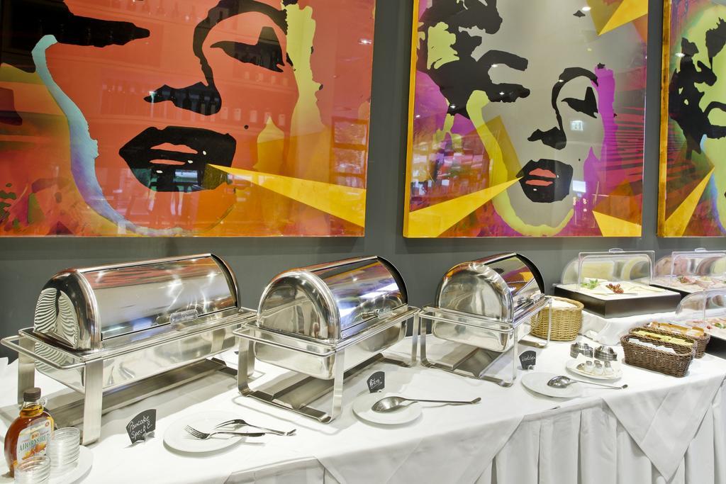 Hotel Western Plaza 4*