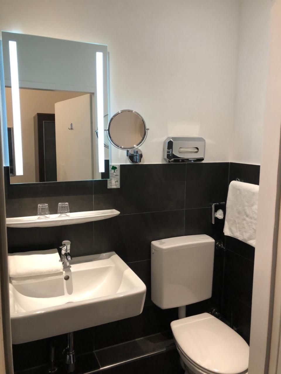 Hotel Wagner Im Dammtorpalais 3*