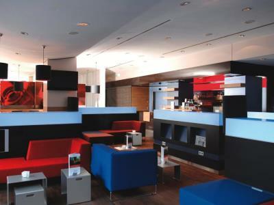 Intercityhotel Altona Hotel 3*