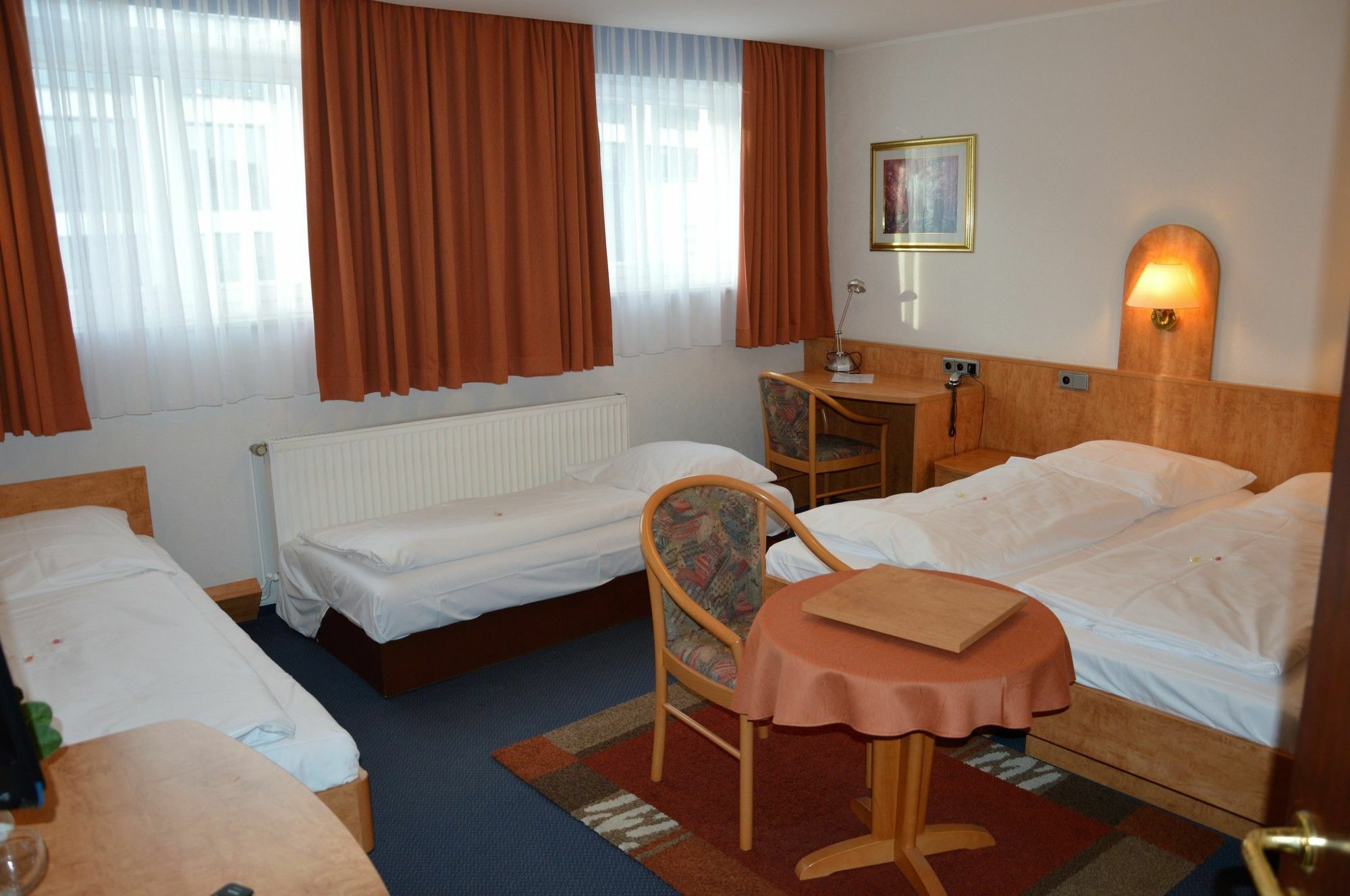 Steens 3*