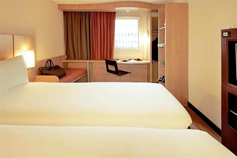 Hotel Ibis Alsterring 3*