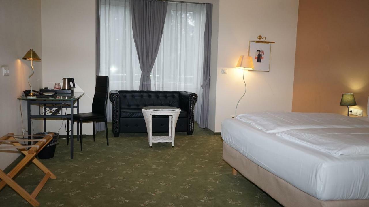 Entree Gross Borstel Garni 3* Hamburg-Harburg