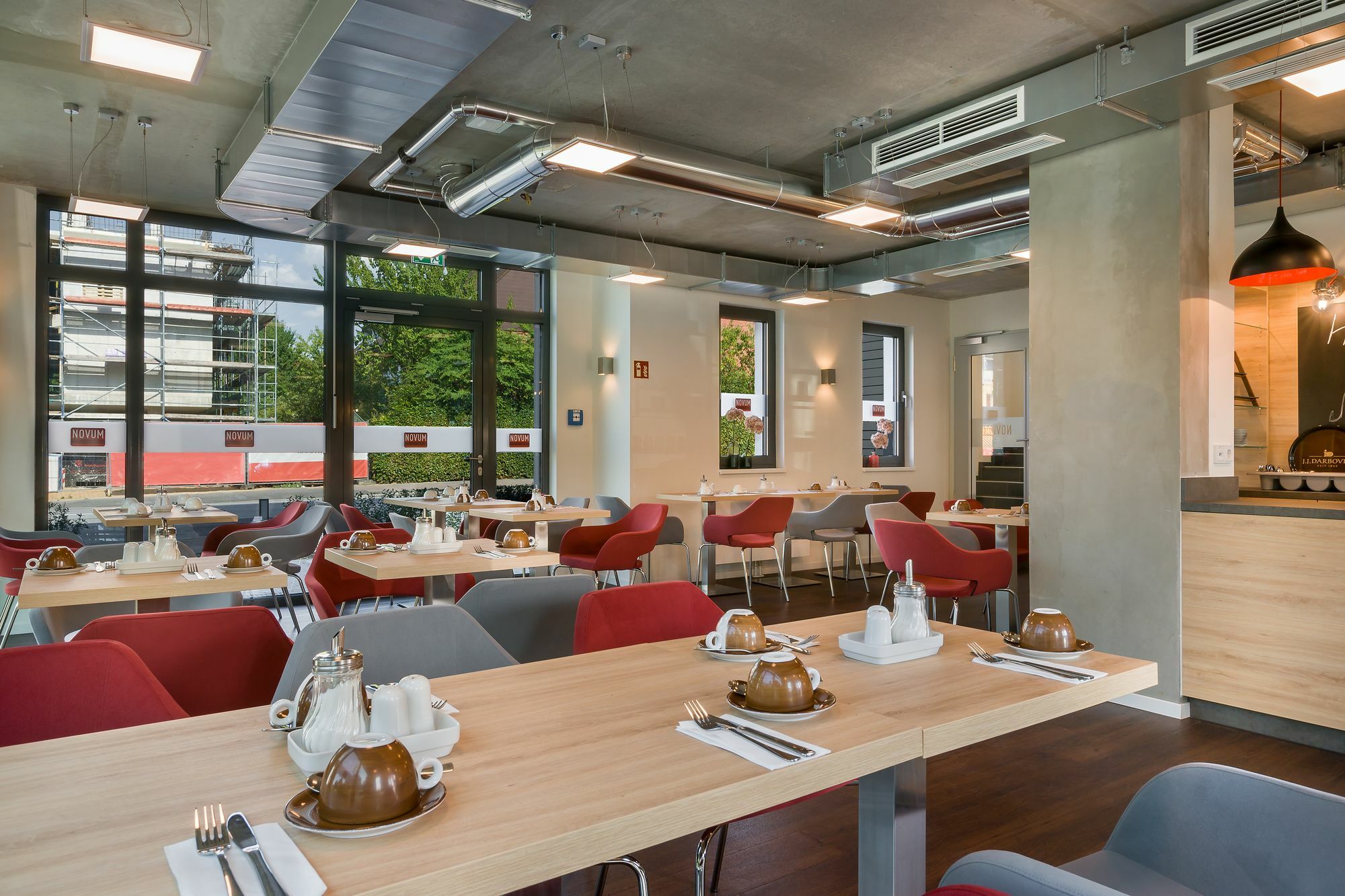 Aparthotel Signature East 3*